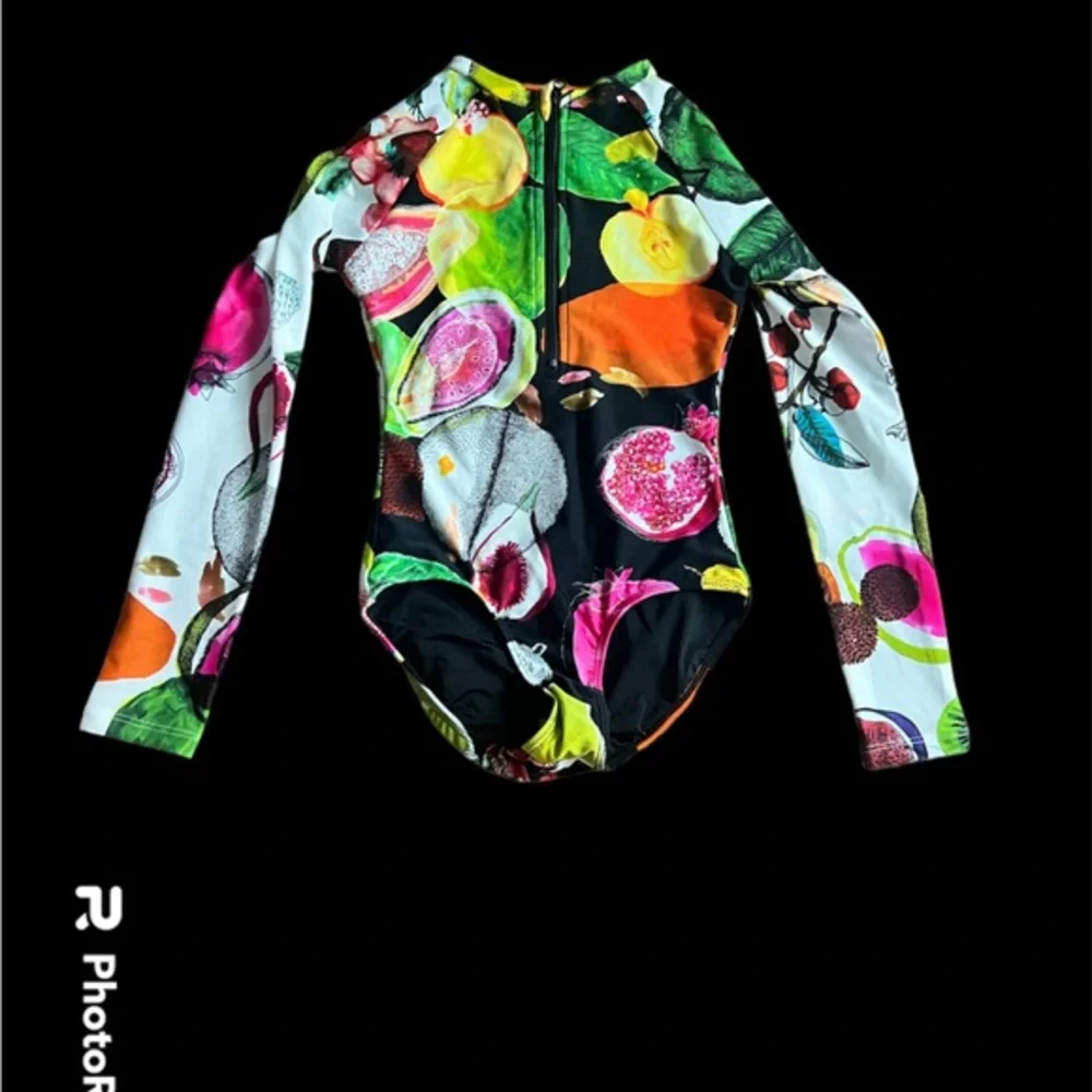 Christian Lacroix Swiminista Long Sleeve One Piece Rashguard size 6‎